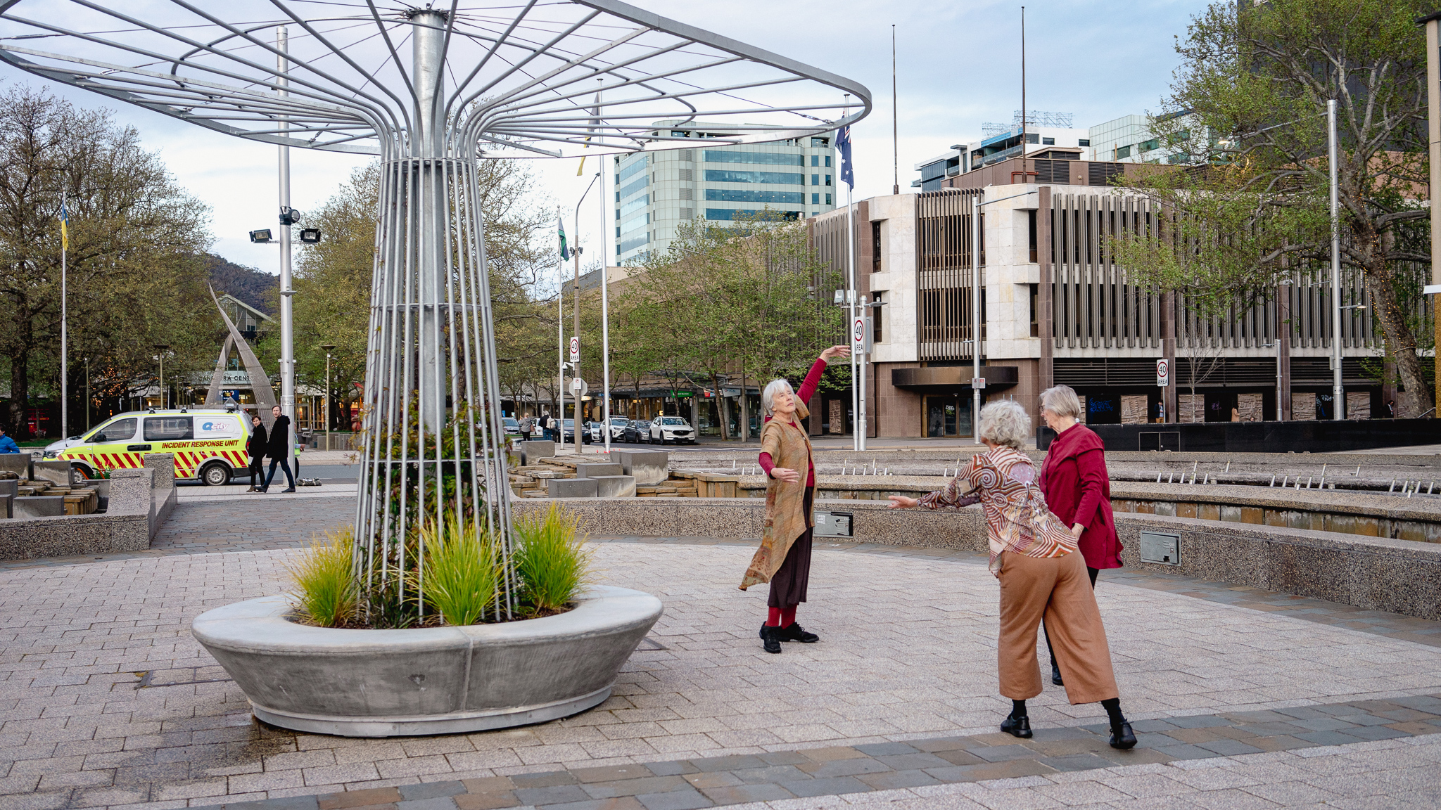 Gathering Threads by Canberra Dance Theatre